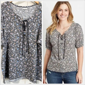 Maurices Gray Floral Lace-Up Blouse puff sleeves size 2X